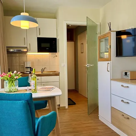 Apartment 326, Seepark
