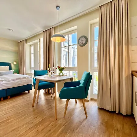 Apartment 326, Seepark